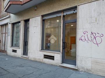NEGOZIO A TORINO