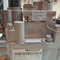 Valvola caldaia gas HONEYWELL TYPE V 4635C 2018