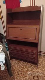 Libreria  con cassetti