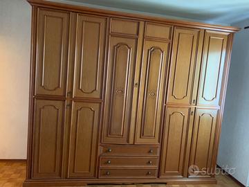 Armadio in stile legno