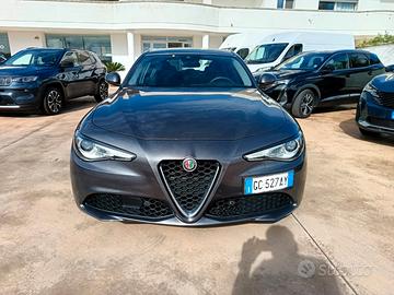 Alfa Romeo Giulia 2.2 Turbodiesel 160 CV AT8 Busin