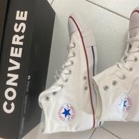 Converse  METÀ PREZZO scarpe NUOVE da ginnastica