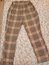 pantaloni dritti da donna elasticizzati 