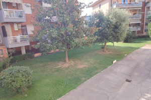 Appart. 1°piano di 104 mq.+ balcone 10 mq + garage