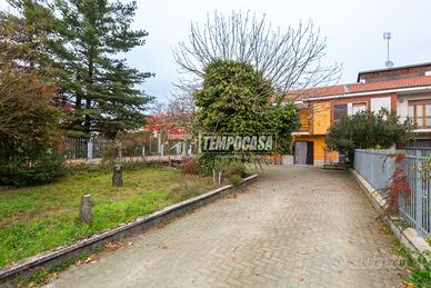 APPARTAMENTO CON GIARDINO PRIVATO!!