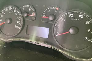 Quadro strumenti fiat doblò versione confort