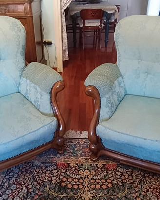 Coppia di poltrone.