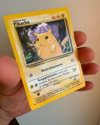 Pikachu carte Pokemon
