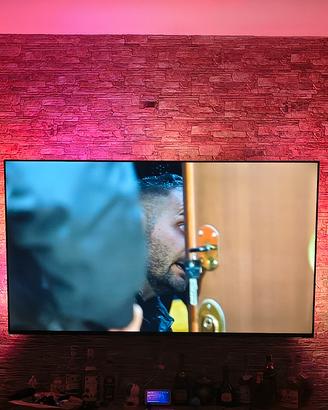 TV Philips ambilight 75"