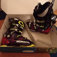 Scarpone sci alpinismo e discesa SCARPA