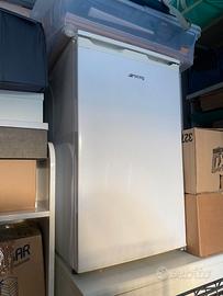 Un tocco di stile in cucina: Frigorifero Smeg FS08