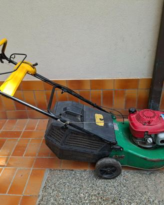 Tosaerba a scoppio Castelgarden motore Honda 4.5CV