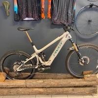 Pivot Shuttle AM Pro X0 Taglia XL