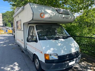 Ford tranzit 2.0 benzina GPL