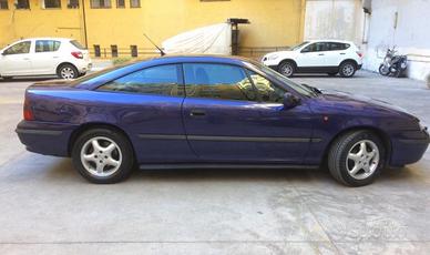 Opel calibra 2000 16 valvole