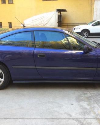 Opel calibra 2000 16 valvole