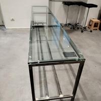 Tavolo in ferro con cristallo