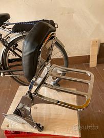 Schienalino con portapacchi