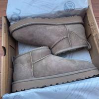 Stivali di neve UGG