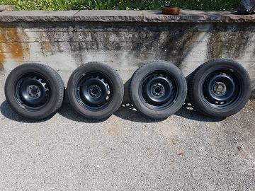 Cerchi e pneumatici 175/65 R14 invernali Fiat 500