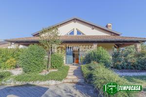 Villa a Piacenza Via Franco Fornari 5 locali