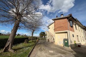 Casa indipendente di 309 m² con più di 5 locali e 