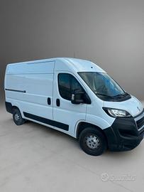 Peugeot Boxer 2.0 Blue HDi 130cv - L2H2 -12000