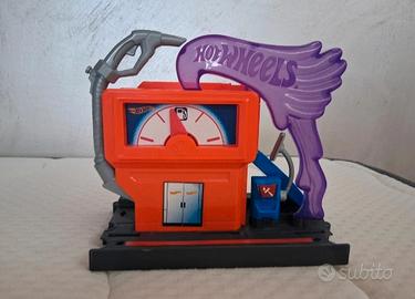 Hot Wheels stazione benzina 