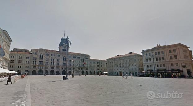 Stanza singola in Piazza Unità a Trieste