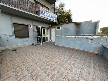 Locale commerciale + eventuale t-1