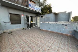 Locale commerciale + eventuale t-1