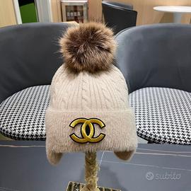 Cappello caldo con paraorecchie color cachi Chanel