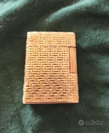 Pregiato accendino vintage S.T. Dupont placcat oro