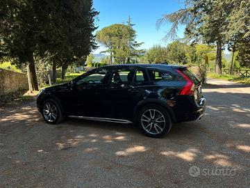 Volvo V60 Cross Country D3 Geartronic BusIness