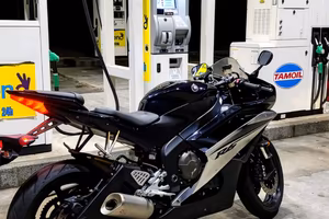 Yamaha YZF-R6 2008 – Sportiva 600cc – Ottime cond.