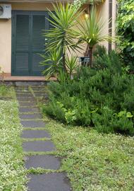 Monovano arredato in villa