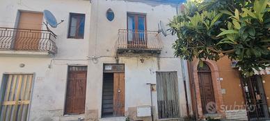 Soluzione semindipendente con giardino