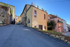 3 LOCALI A ACQUASPARTA