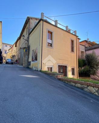 3 LOCALI A ACQUASPARTA