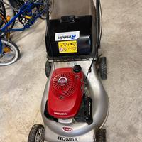Tagliaerba Honda semovente