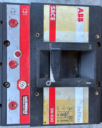 Interruttore automatico 3p