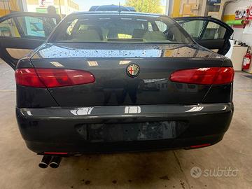 Alfa romeo 166