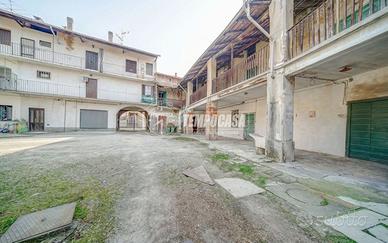 Appartamento a Fagnano Olona 5 locali