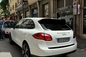Porsche cayenne 2014 tagliandata