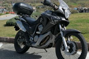 Honda Transalp 700
