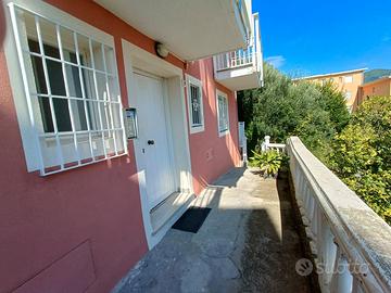 Appartamentino Vista Mare con Balcone 150 mt Spiag