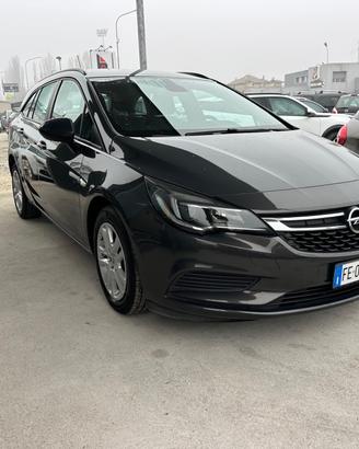 Opel Astra 1.6 CDTi Sports Tourer