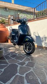 Vespa GTS 300 mod. Super tech