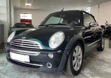 MINI Cooper Cabrio 1.6 Cooper - Sidewalk