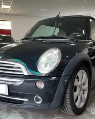 MINI Cooper Cabrio 1.6 Cooper - Sidewalk